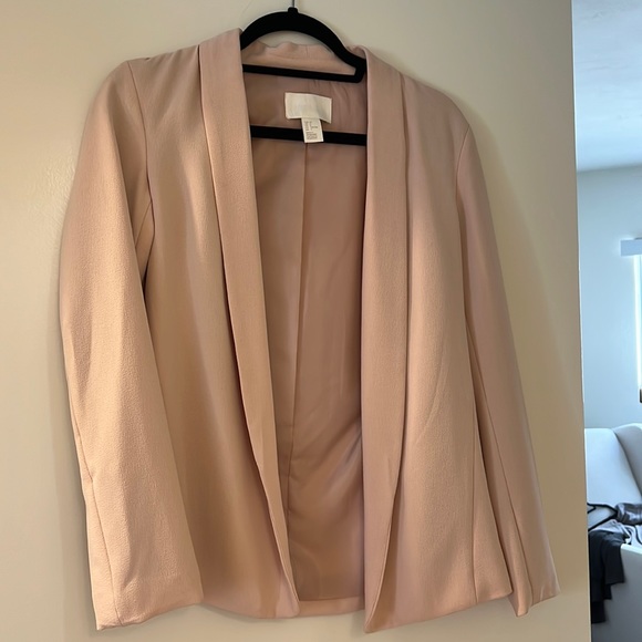 H&M Jackets & Blazers - Blush blazer
